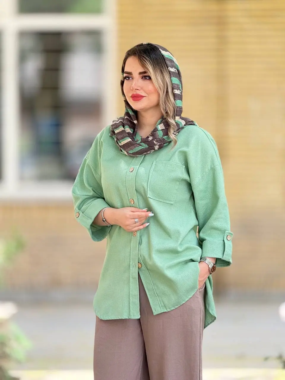 مانتو کنفی